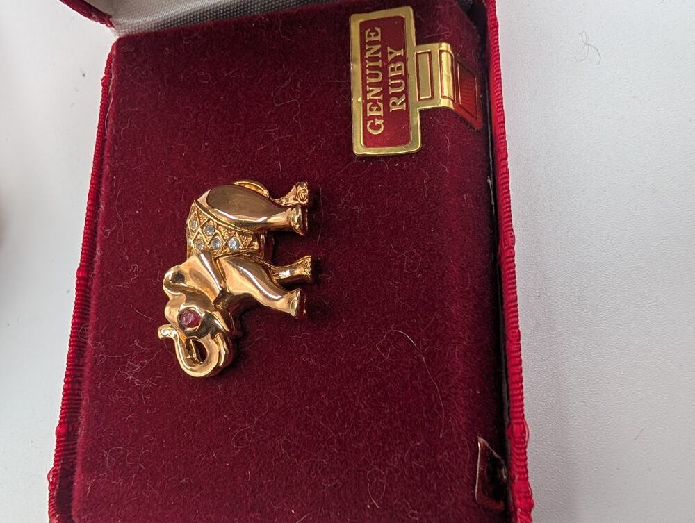 Vintage Gold Tone Elephant Brooch Pin Red & Clear Stones Sterling Silver Box